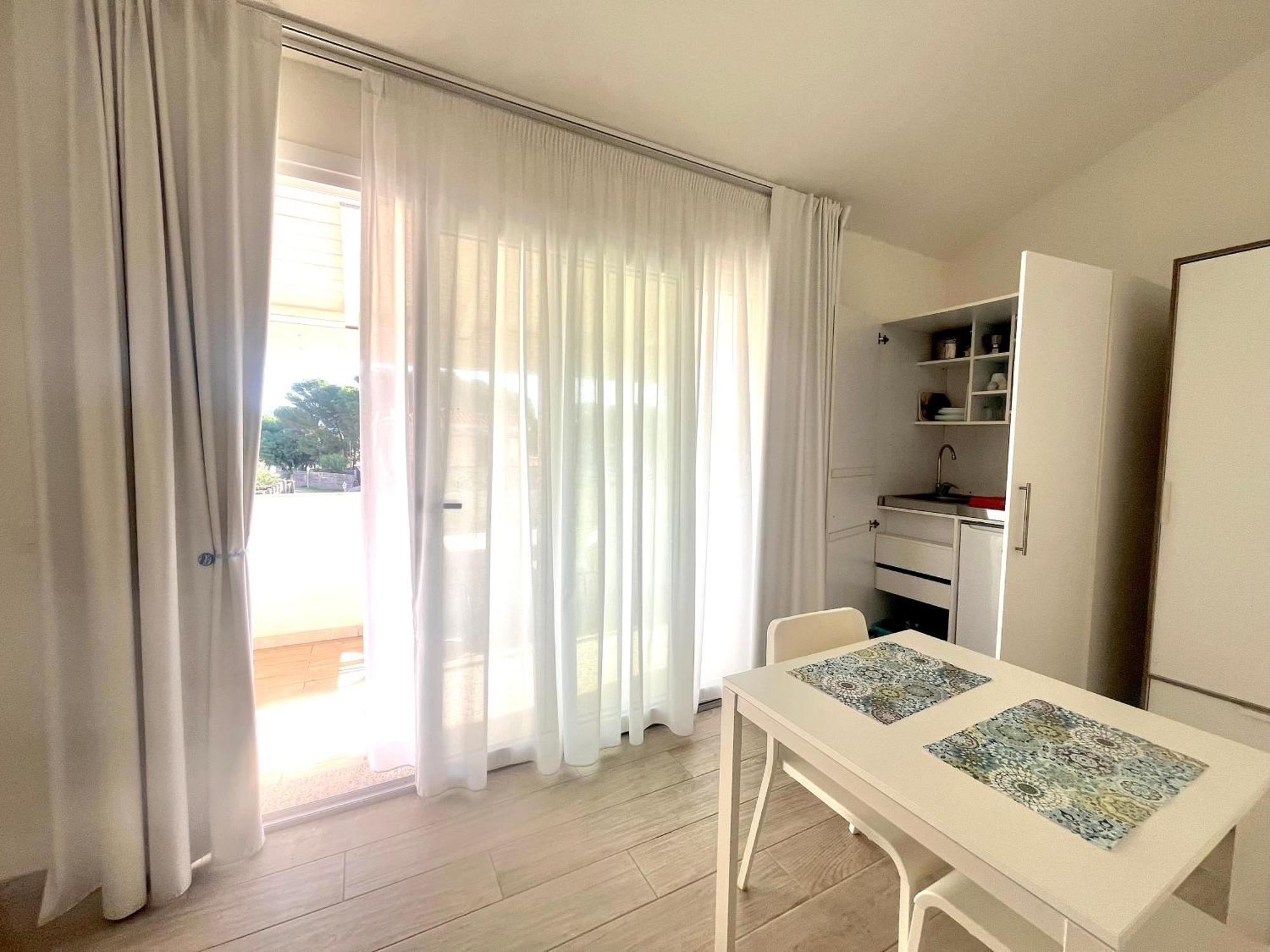 Case Vacanze "Bianco Mare" Porto Pino Exteriör bild
